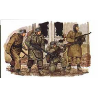 Dragon 1/35 Panzer Grenadiers (Kharkov 1943) Plastic Model Kit [6059]