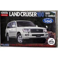 Fujimi 1/24 TOYOTA LANDCRUISER 100 VAN (ID-132) Plastic Model Kit [03804]