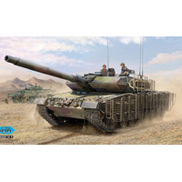 HobbyBoss 1/35 Leopard 2A6M CAN Plastic Model Kit [82458]