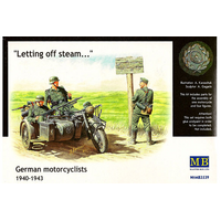 Master Box 1/35 German motorcyclists, 1940-1943 Plastic Model Kit