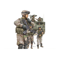 Trumpeter 1/35 Modern U.S. Army Armor Crewman & Infantry