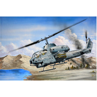 Trumpeter 1/35 AH-1W Super Cobra  Plastic Model Kit