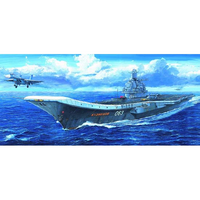 Trumpeter 1/700 Russian Navy Aircraft Carrier KUZNETSOV