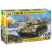 Zvezda 1/35 T-34/76 Mod.1942 Soviet medium tank Hexagonal turret Plastic Model Kit