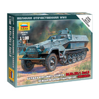 Zvezda 1/100 Sd.Kfz.251/1 Ausf.B Plastic Model Kit