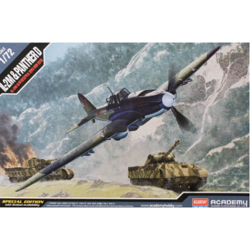 Academy 1/72 IL-2M & Panther D Plastic Model Kit [12538]