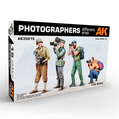 AK Interactive 1/35 Photographers (Different Eras) Plastic Model Kit