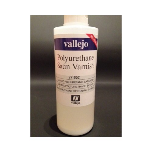 Vallejo Polyurethane Satin Varnish 200 ml [27652]