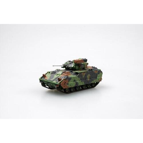 Easy Model 1/72 M2A2 Assembled Model [35053]