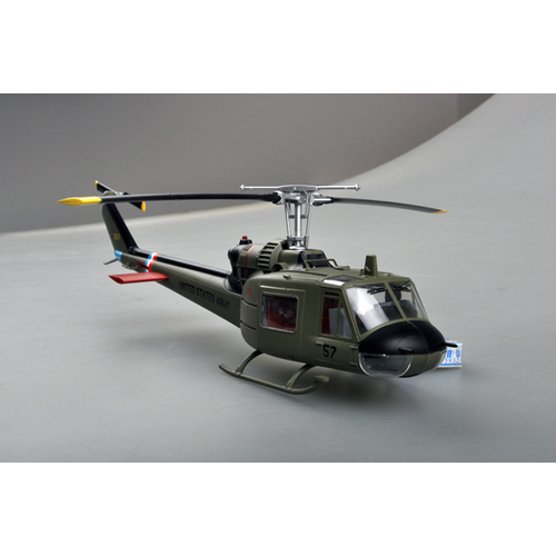 Easy Model 1/48 Huey UH-1C 57th Aviation Company "Cougars" Phu Cat 1970 Assembled Model [39320]