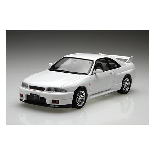 Fujimi 1/24 Nissan Skyline R33 GT-R '95 (ID-19) Plastic Model Kit