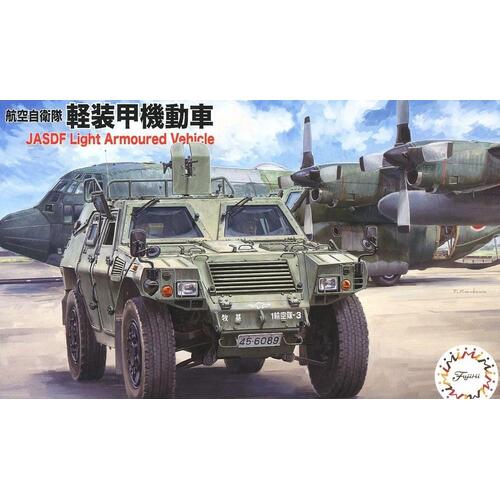 Fujimi 1/72 JASDF Komatsu Light Armored Vehicle (Mi-14) Plastic Model Kit