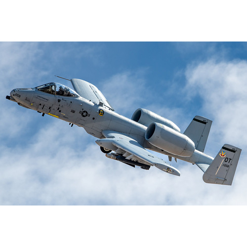 HobbyBoss 1/48 A-10C "Thunderbolt" II  Plastic Model Kit [81796]