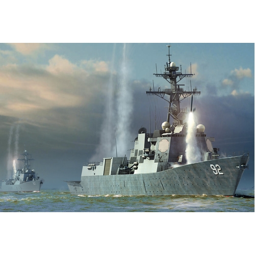 HobbyBoss 1/700 Momsen DDG-92 Plastic Model Kit [83413]