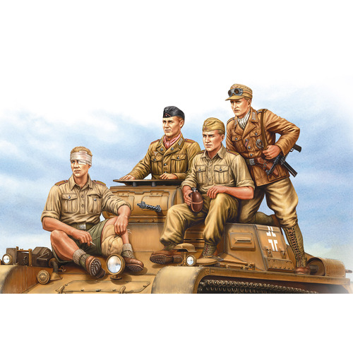 HobbyBoss 1/35 German Tropical Panzer Crew Plastic Model Kit [84409]