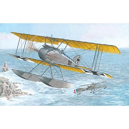 Roden 1/72 ALBATROS W-4 (late) Plastic Model Kit