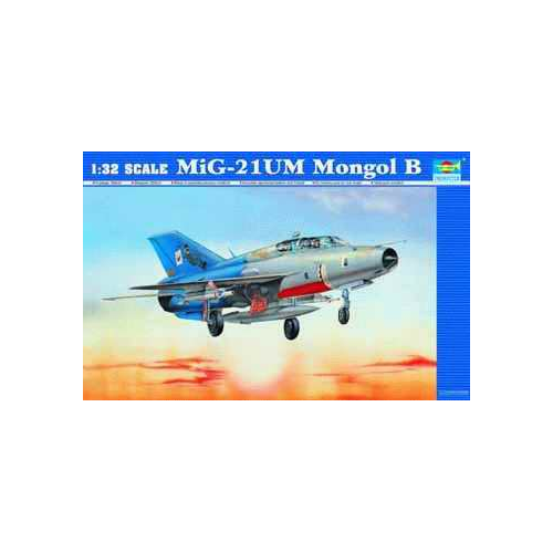 Trumpeter 1/32 MiG-21UM Fighter