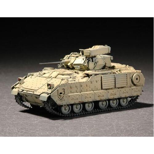 Trumpeter 1/72 M2A2 ODS/ODS-E Bradley Fighting Vehicle